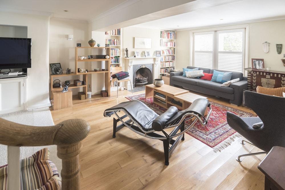 Stylish Family Home In Battersea Vr Londres Extérieur photo